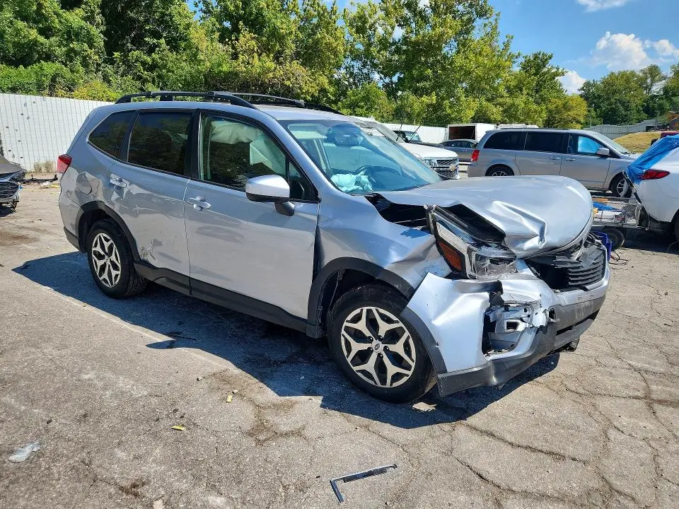 2021 SUBARU FORESTER PREMIUM  