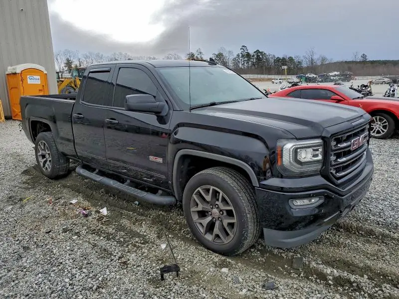 2017 GMC SIERRA K1500 SLT  