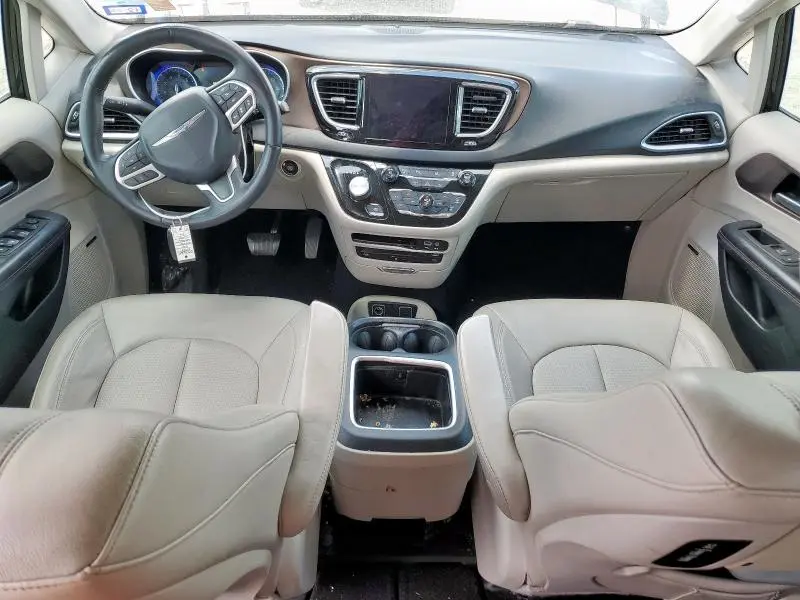 2017 CHRYSLER PACIFICA TOURING L PLUS  