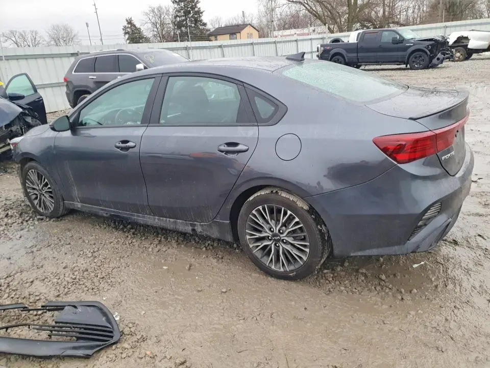2024 KIA FORTE GT LINE  