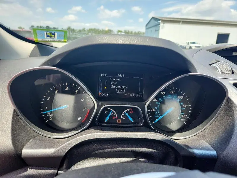 2016 FORD ESCAPE SE  