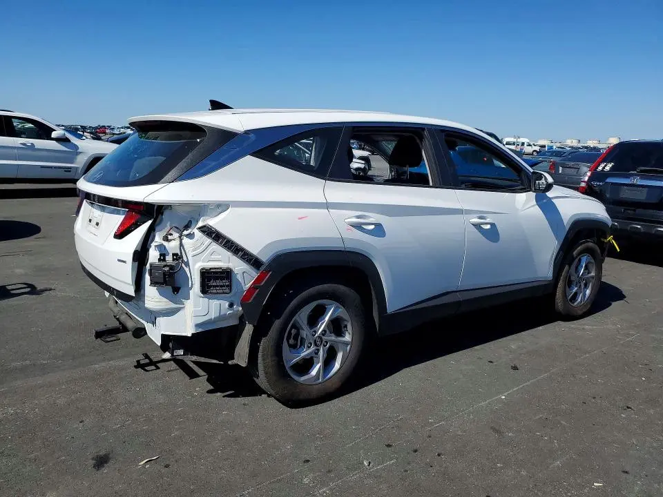 2024 HYUNDAI TUCSON SE  
