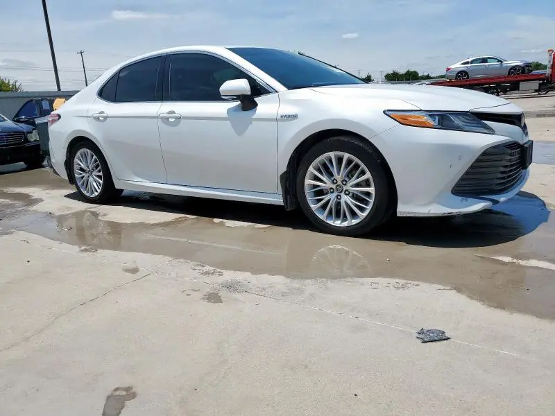 2019 TOYOTA CAMRY HYBRID  