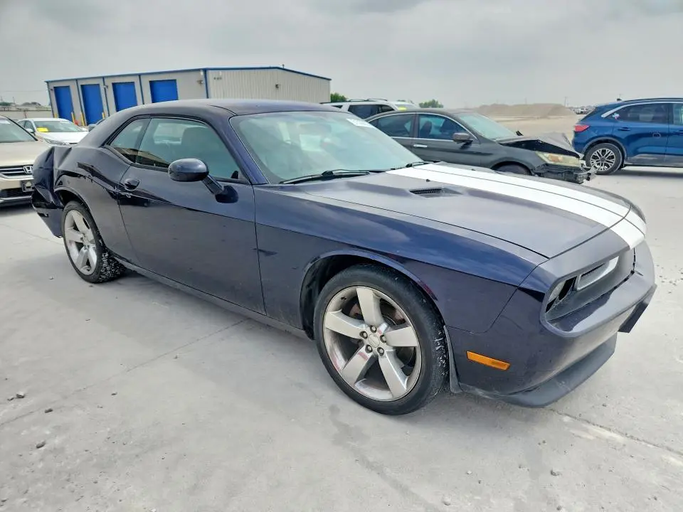 2011 DODGE CHALLENGER   