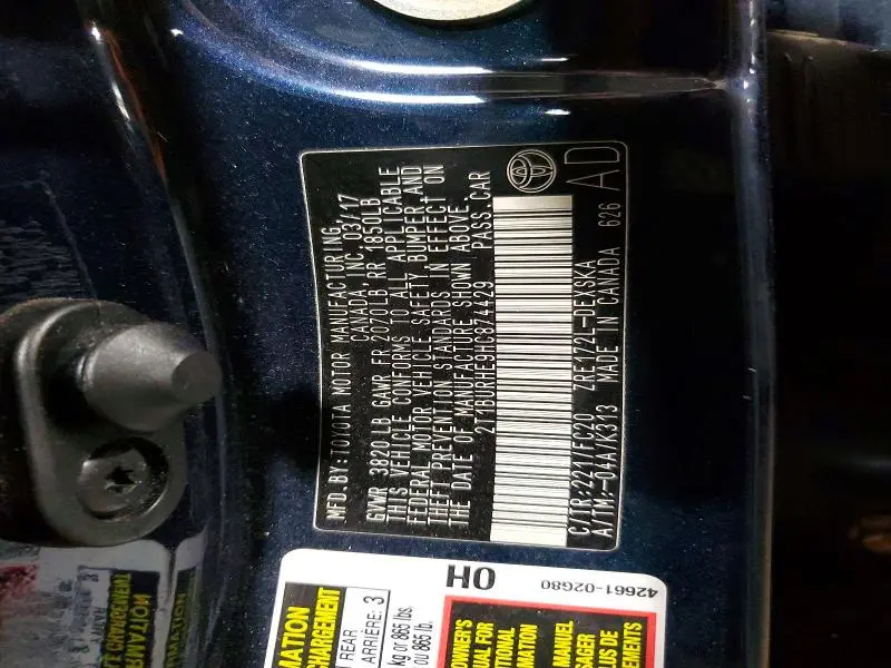 2017 TOYOTA COROLLA SE  