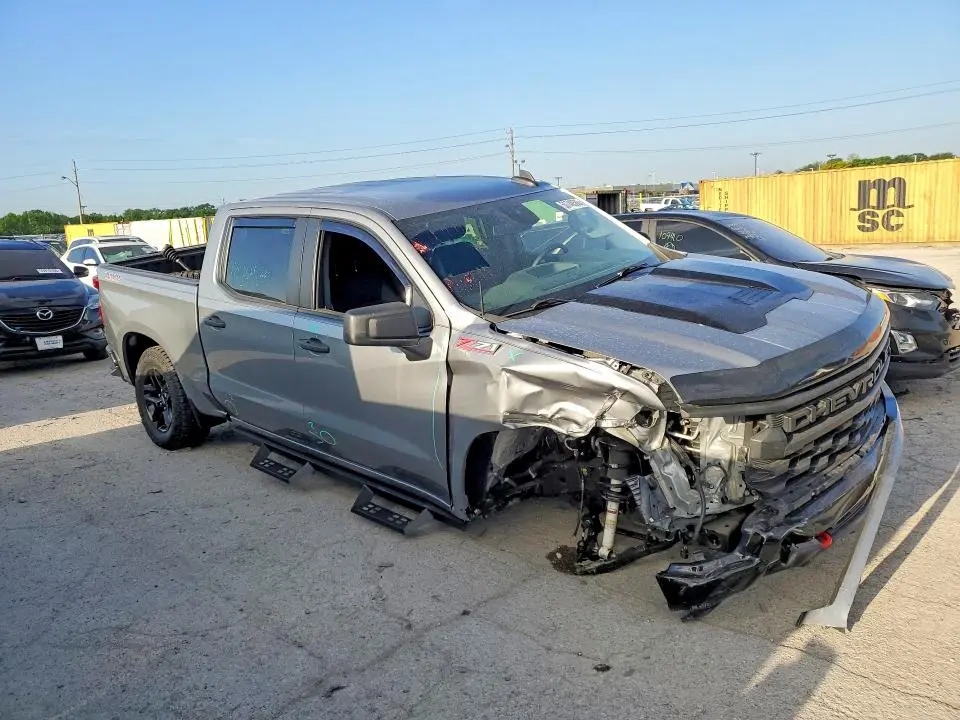 2024 CHEVROLET SILVERADO K1500 TRAIL BOSS CUSTOM  