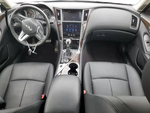 2018 INFINITI Q50 LUXE