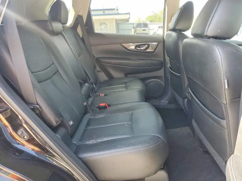 2016 NISSAN ROGUE SL  