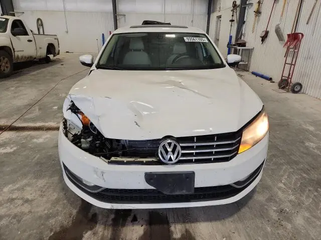 2013 VOLKSWAGEN PASSAT SE  