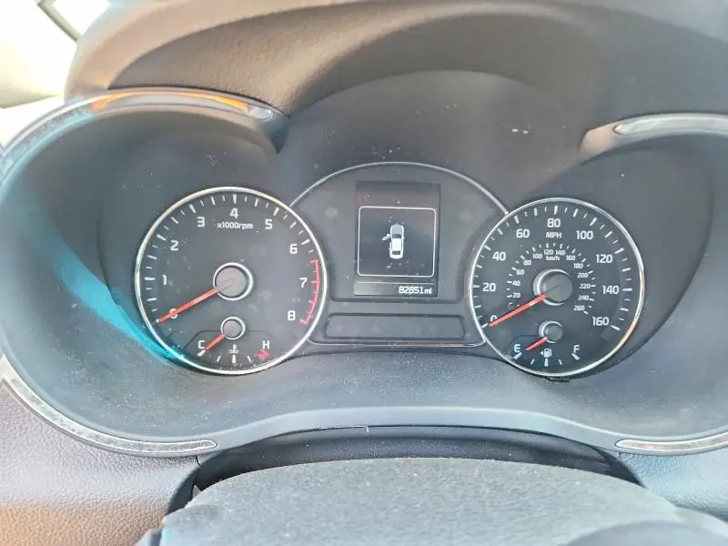 2017 KIA FORTE LX  