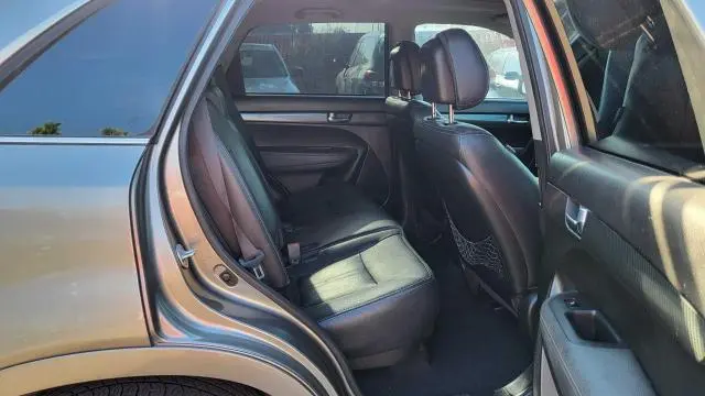 2011 KIA SORENTO SX  