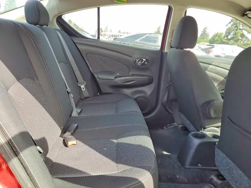2015 NISSAN VERSA 1.6 SV  