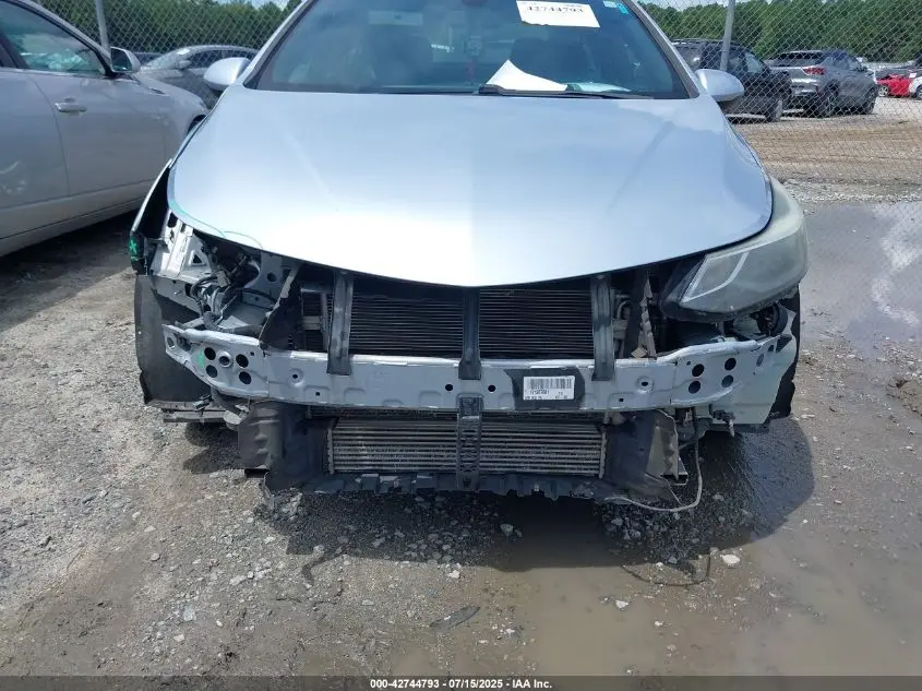 2017 CHEVROLET CRUZE LT AUTO