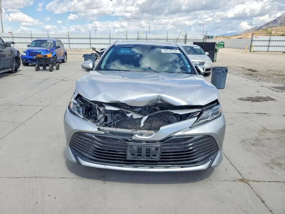 2018 TOYOTA CAMRY LE  