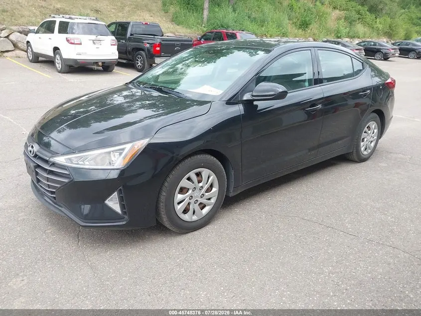 2019 HYUNDAI ELANTRA SE