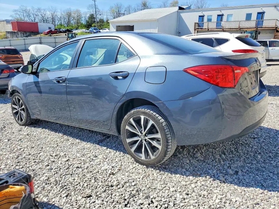 2017 TOYOTA COROLLA SE  