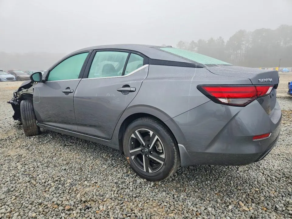 2025 NISSAN SENTRA SV  