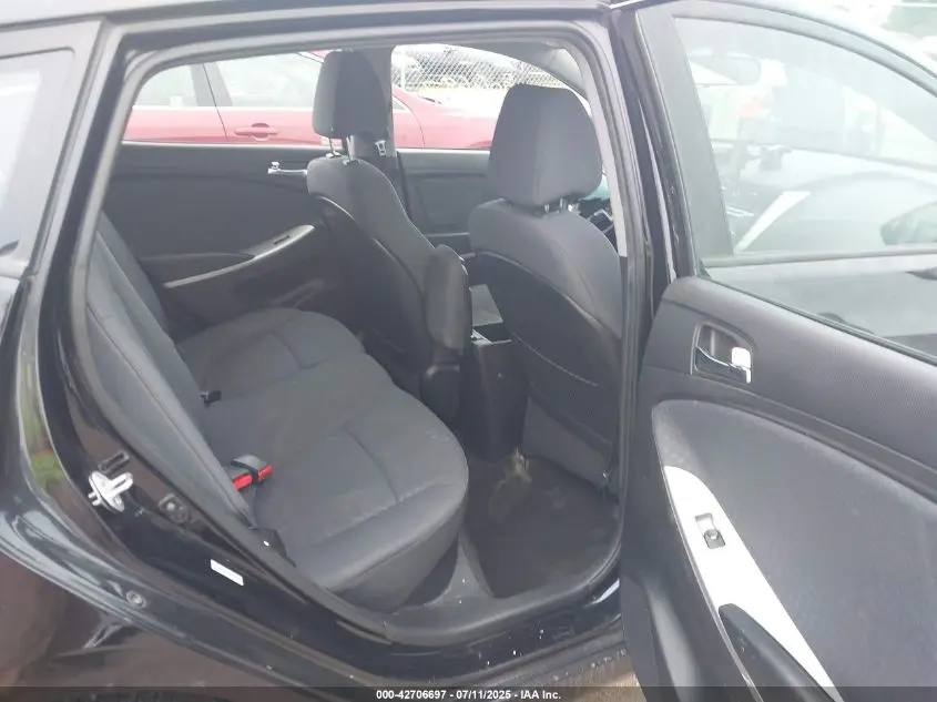 2014 HYUNDAI ACCENT SE