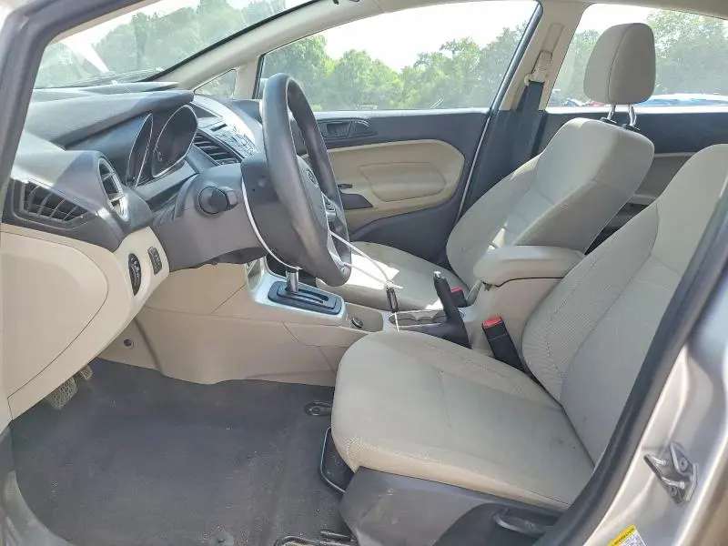 2017 FORD FIESTA SE  