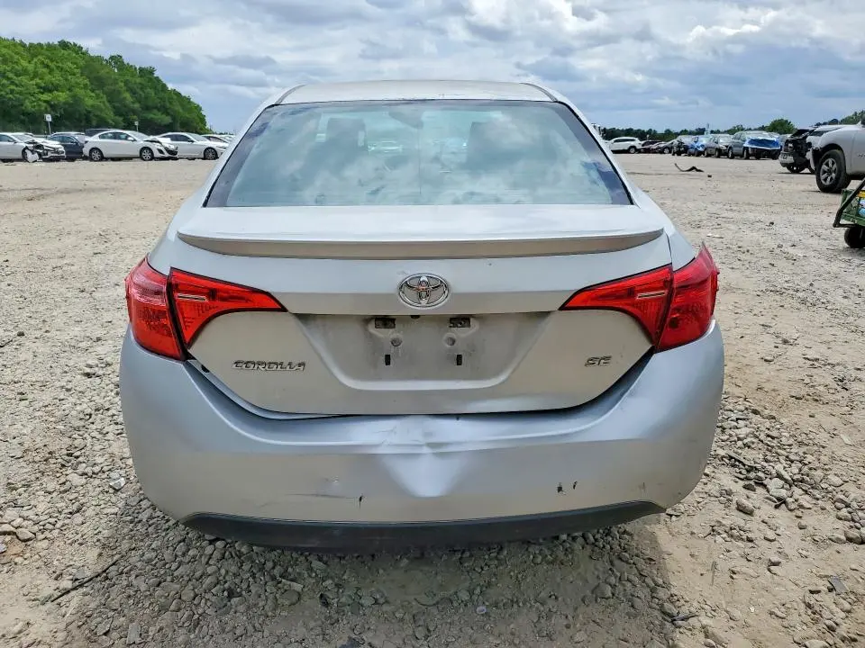 2017 TOYOTA COROLLA SE  