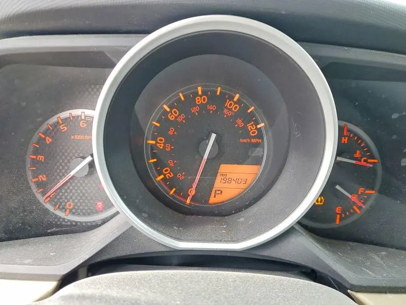 2010 TOYOTA 4RUNNER SR5  
