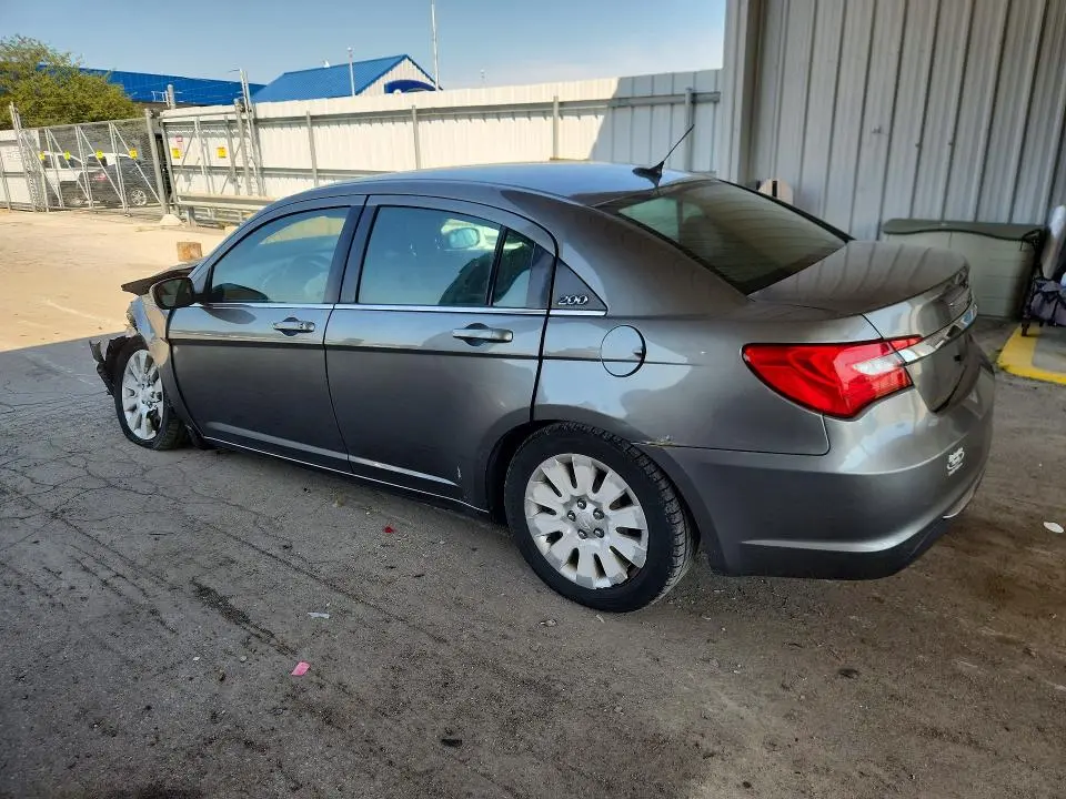 2013 CHRYSLER 200 LX  