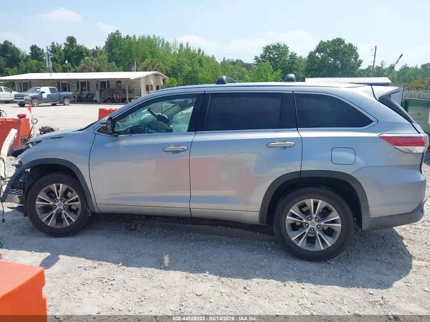 2014 TOYOTA HIGHLANDER XLE V6