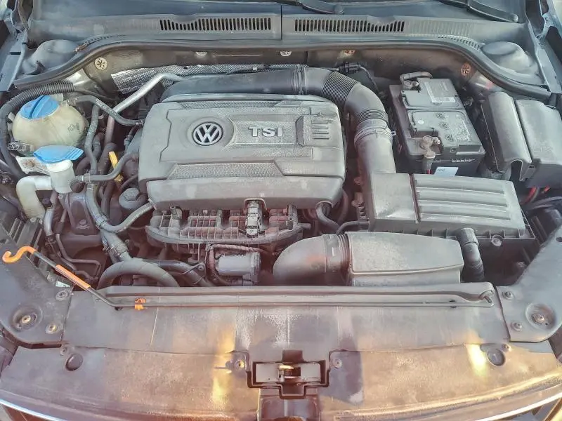 2015 VOLKSWAGEN JETTA SE  