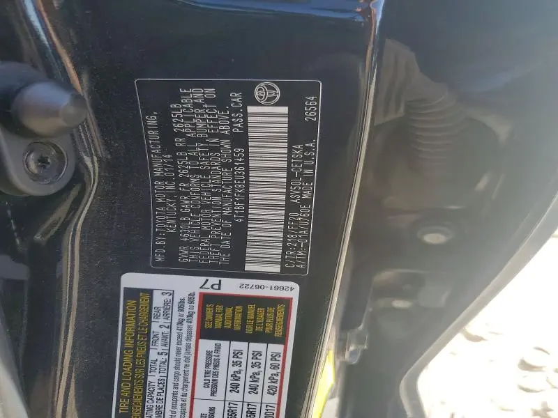 2014 TOYOTA CAMRY SE  