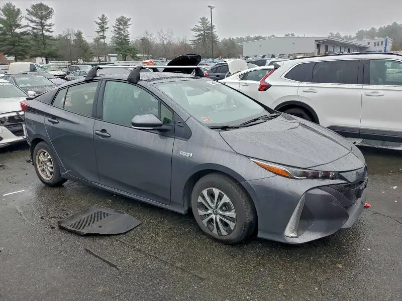 2022 TOYOTA PRIUS PRIME LE  