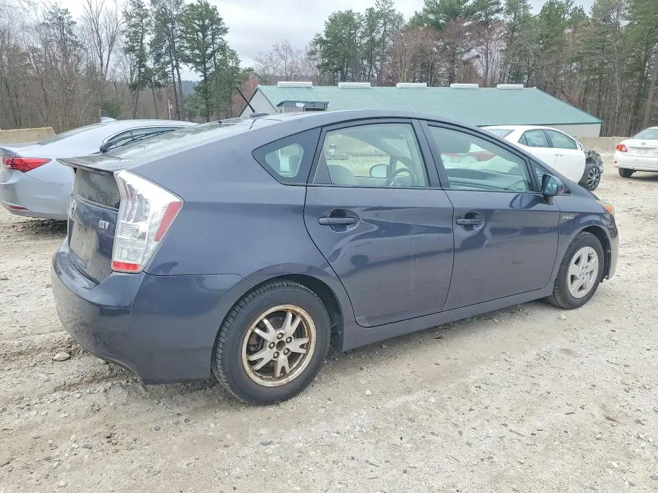 2011 TOYOTA PRIUS TWO  