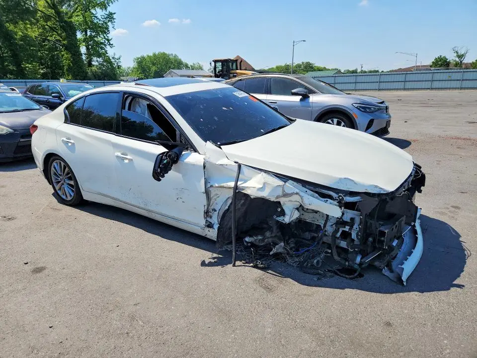 2022 INFINITI Q50 LUXE  