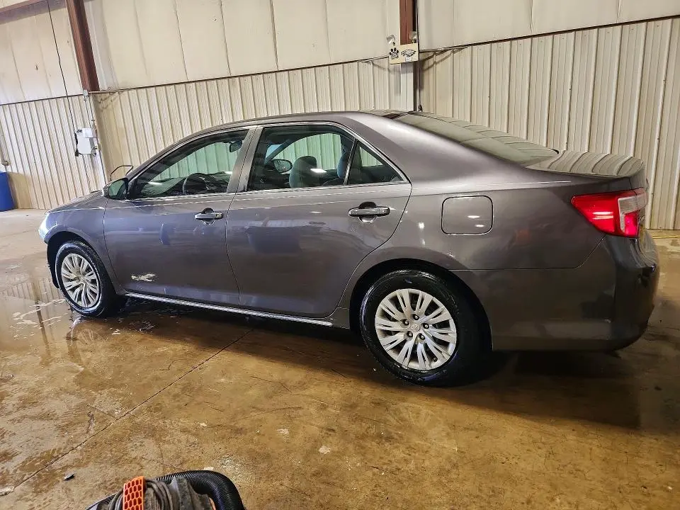 2013 TOYOTA CAMRY LE  