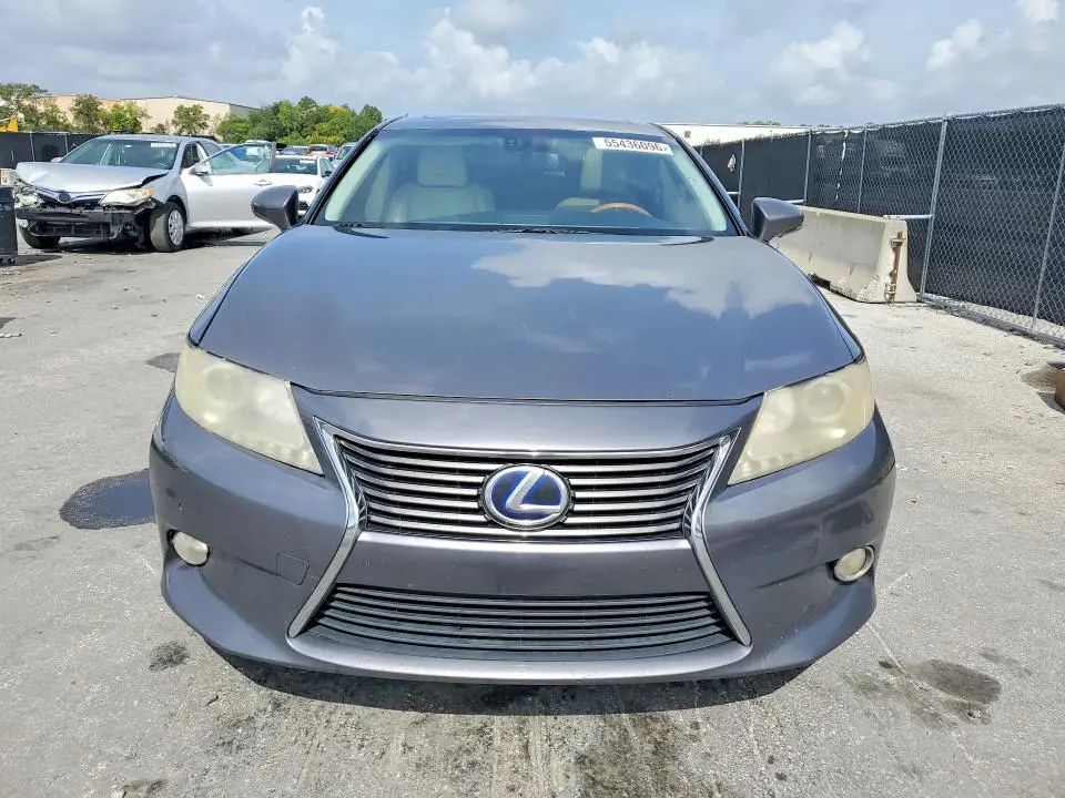 2013 LEXUS ES 300H  