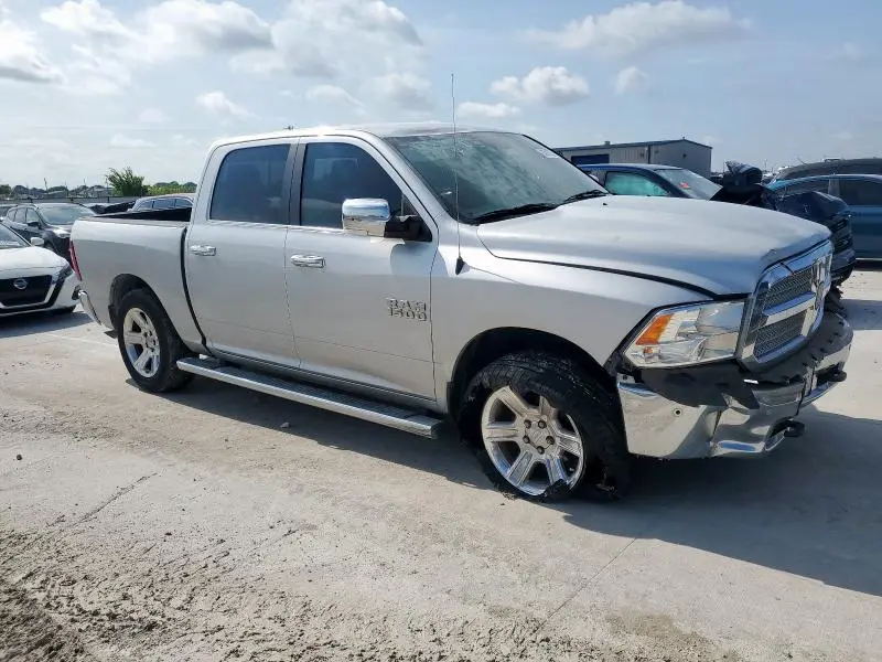 2017 RAM 1500 SLT  