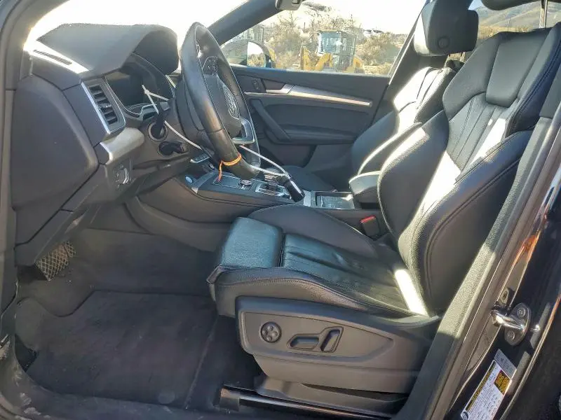 2020 AUDI Q5 TITANIUM PREMIUM PLUS  