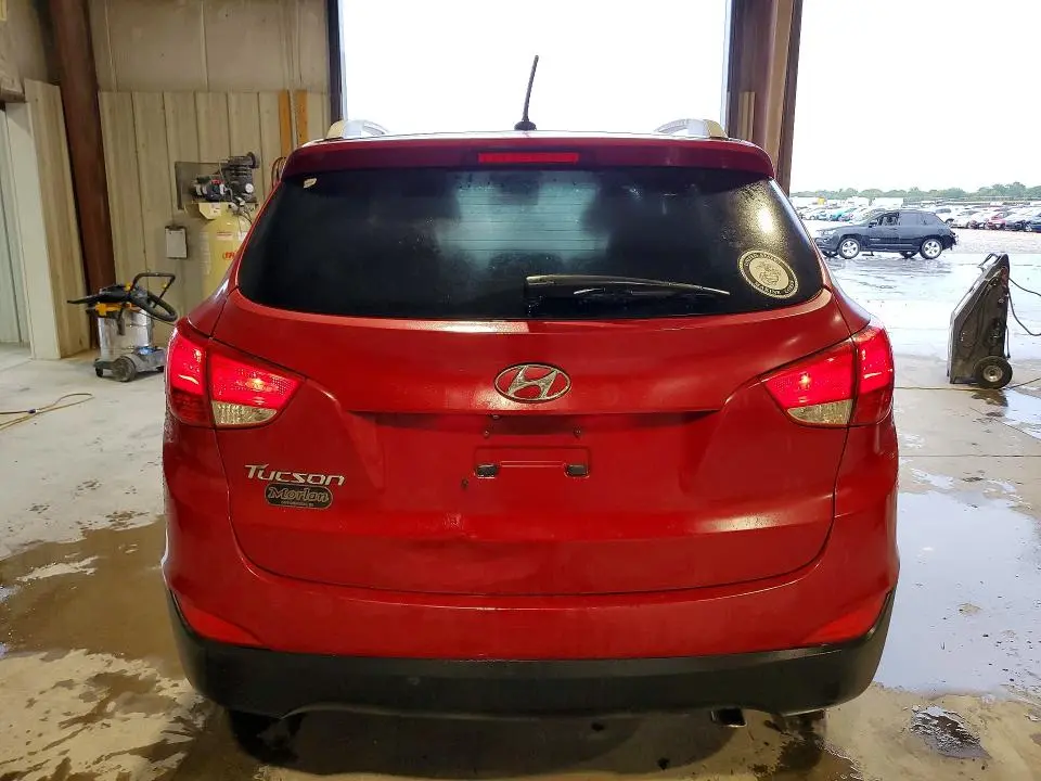 2015 HYUNDAI TUCSON SE  
