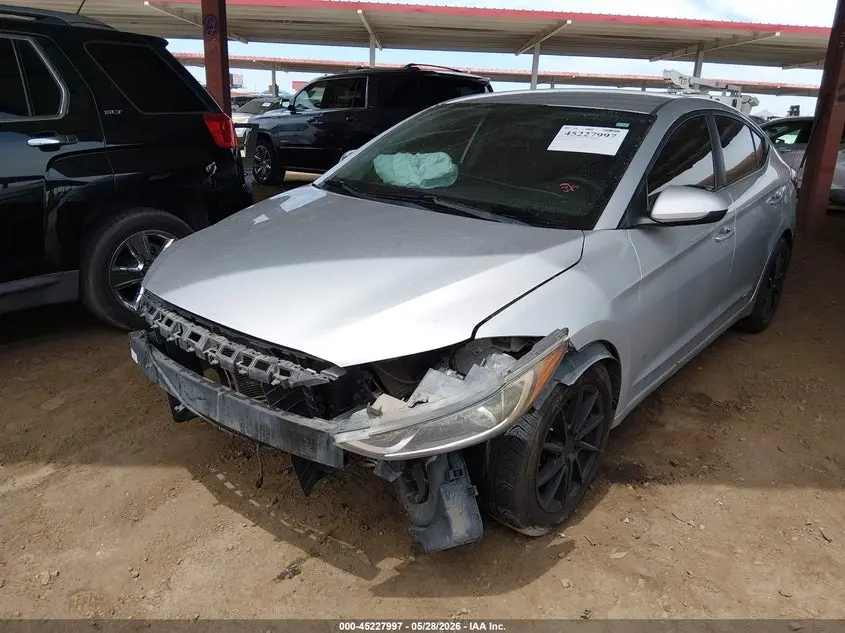 2018 HYUNDAI ELANTRA SE