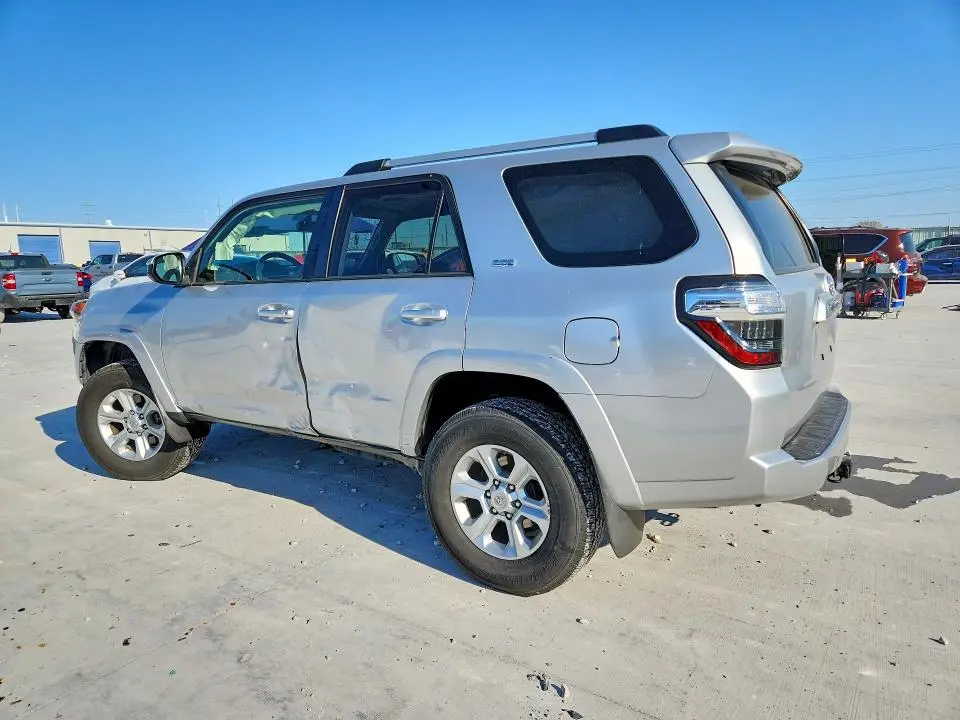 2019 TOYOTA 4RUNNER SR5  