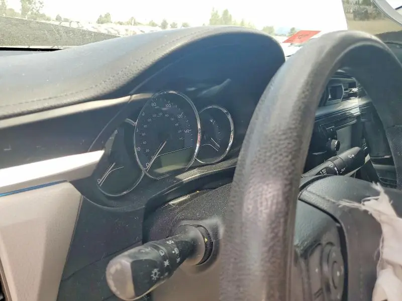 2014 TOYOTA COROLLA LE PLUS  