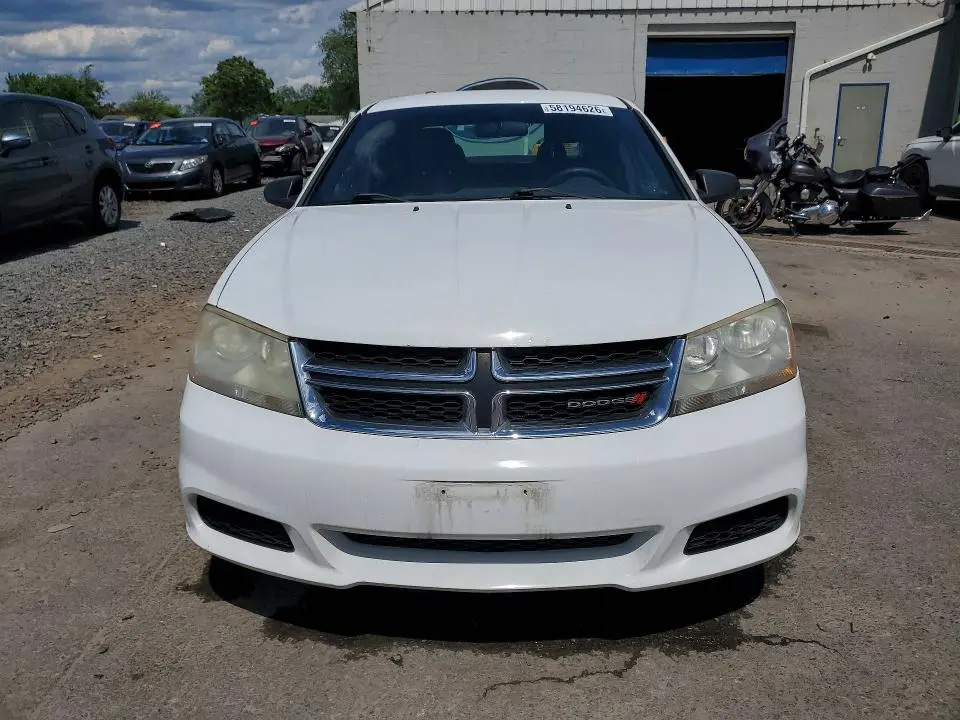2014 DODGE AVENGER SE  