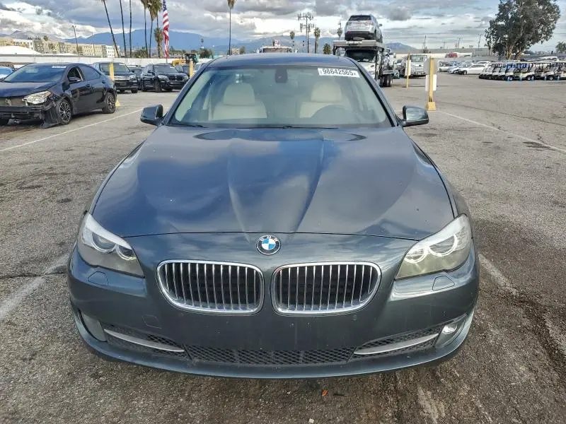 2011 BMW 528 I  