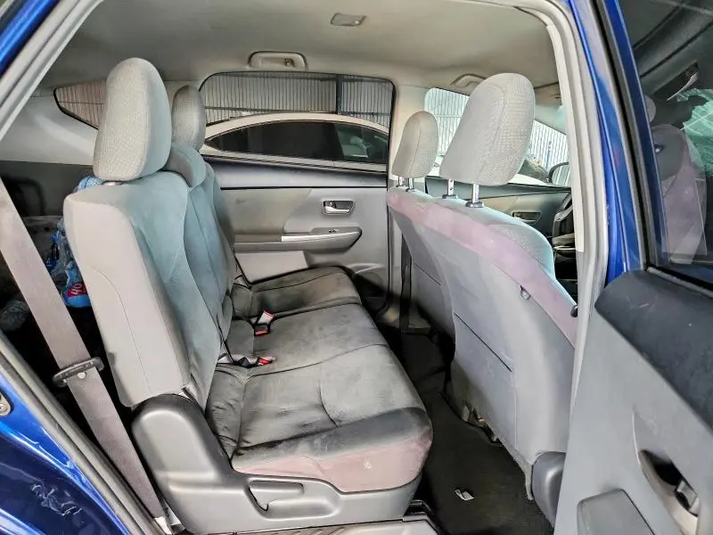 2013 TOYOTA PRIUS V THREE  