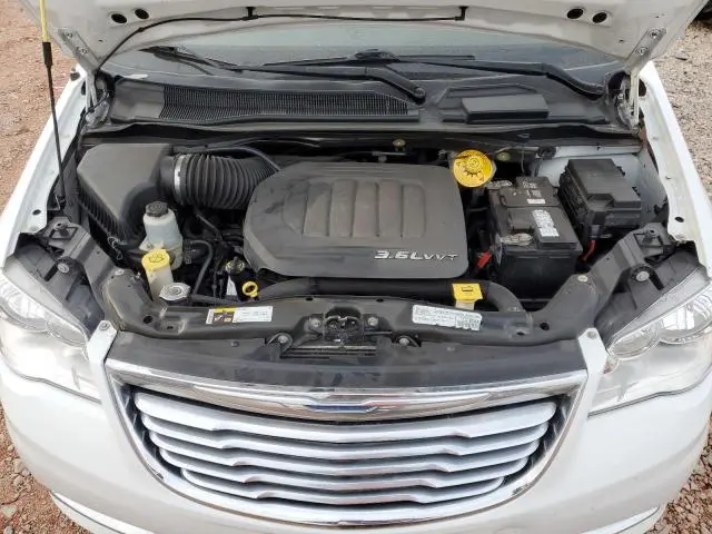 2016 CHRYSLER TOWN & COUNTRY TOURING  