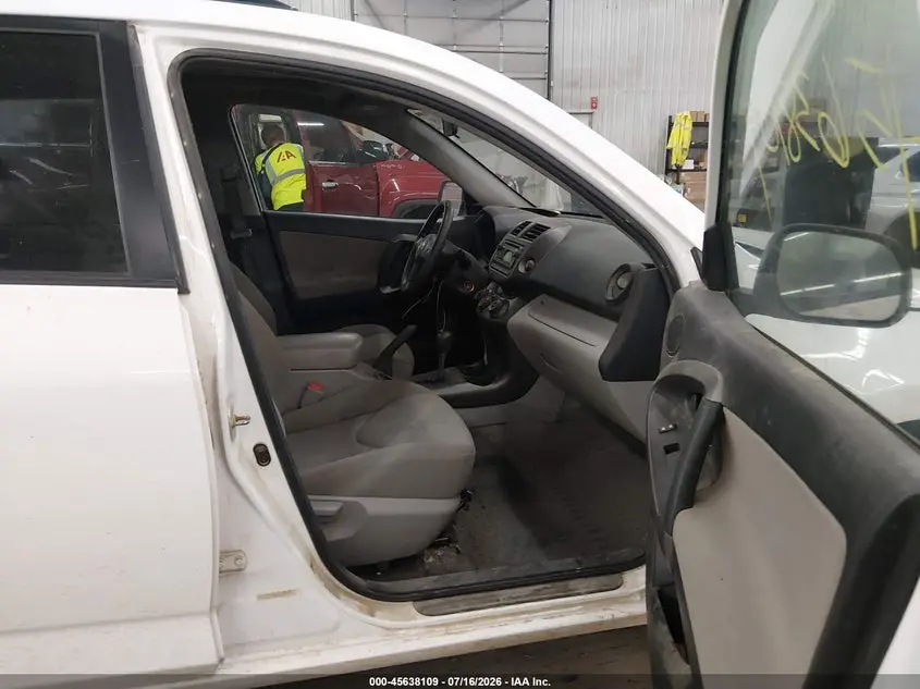 2012 TOYOTA RAV4  