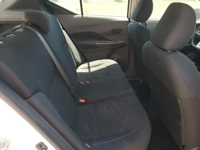 2022 NISSAN KICKS S