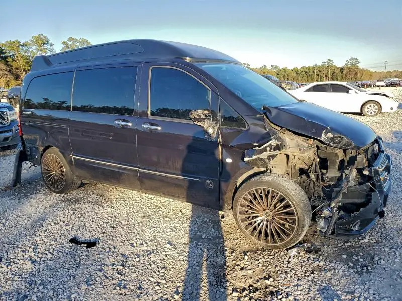 2016 MERCEDES-BENZ METRIS   