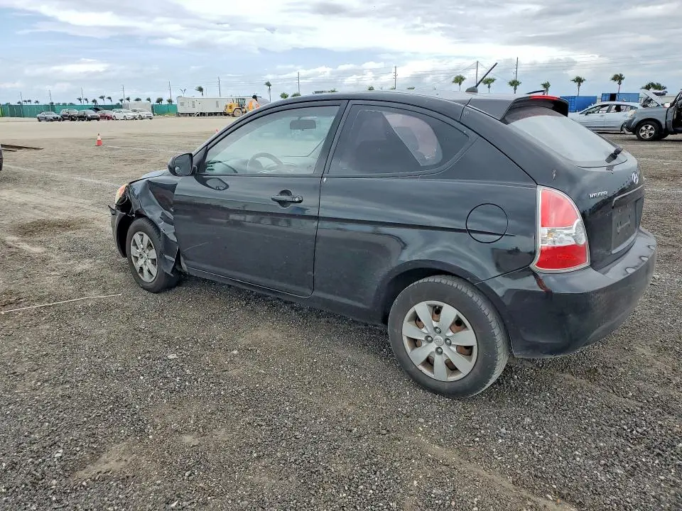 2010 HYUNDAI ACCENT GS  