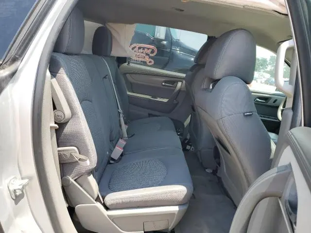 2016 CHEVROLET TRAVERSE LS  