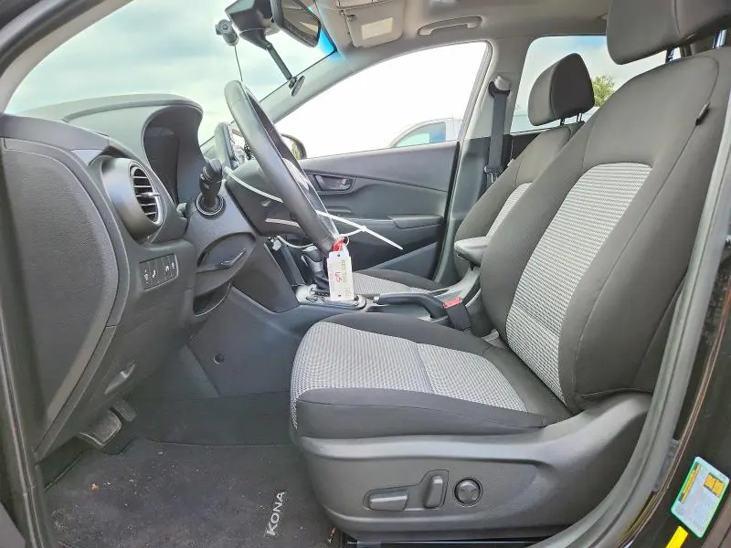 2021 HYUNDAI KONA SEL PLUS  